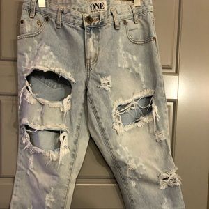ONE Teaspoon trashed free birds boyfriend jeans